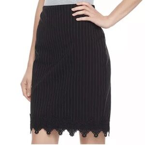 Black pinstripe Lace Hem Pencil Skirt Small Women’s Juniors